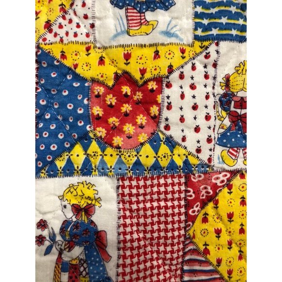 Vtg Baby Blanket Quilt Satin Trim 38" x 45" Rag Doll Theme Smocked Smocking - Picture 4 of 12